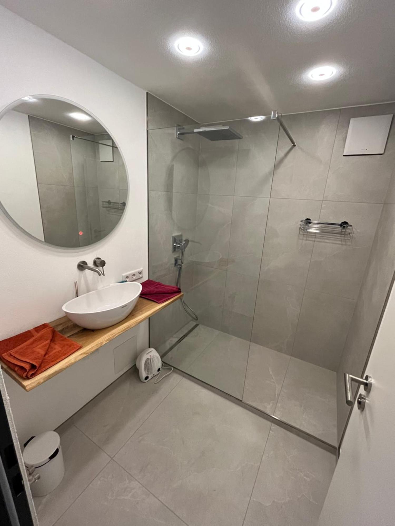Frisch Renovierte Ferienwohnung 上施陶芬 外观 照片